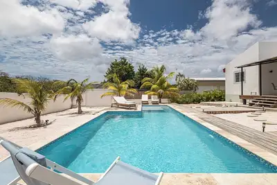 Image de Stylish villa with private pool near Jan Thiel & Mambo Beach