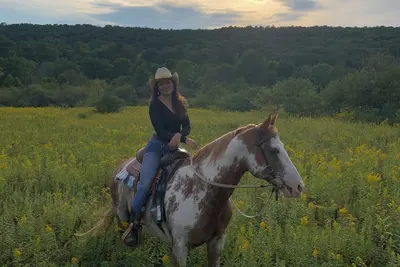 Image de Horse Ranch Farmhouse sleeps 6