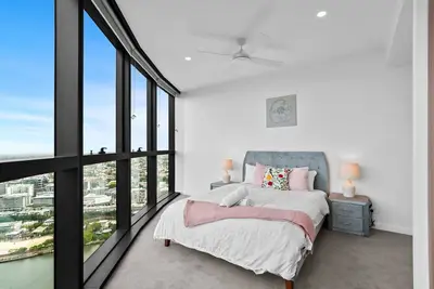 Image de 5 Star Queen’s Wharf 2br/2ba High Floor Epic Views