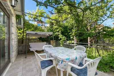 Image de Appartement d'une chambre avec la terrasse Supetar, Brac (A-22123-c)