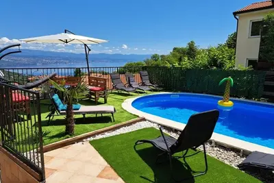 Image de Maison de vacances avec la piscine Lovran, Opatija (K-24076)