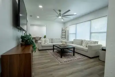 Image de Charming 3-bedroom house with WiFi, Ac in marvelous Clearwater