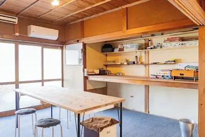 Image de Renovated old house with deck  Samurai House / Nakatsugawa Gifu