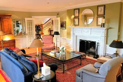 Image de Shaughnessy Arts and Crafts Manor on Vancouver's Westside