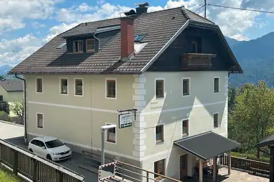 Image de Appartement \"Unterkreuter\" avec vue sur les montagnes, jardin partagé et Wi-Fi