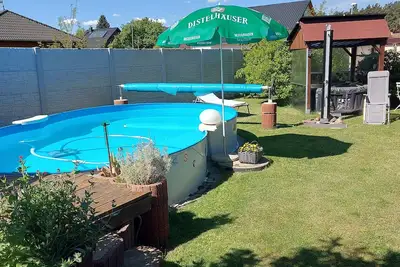 Image de Appartement de vacances 'À proximité de la Spreewald' avec piscine commune, terrasse partagée et Wi-Fi