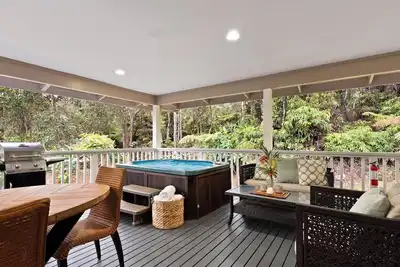 Image de Ohia Lehua Hale-Hot Tub-Fireplace-Fire Table-3-Bed, 2-Bath Newly Renovated Home