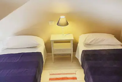 Image de \"Castle\" apartment with one double room and two single beds