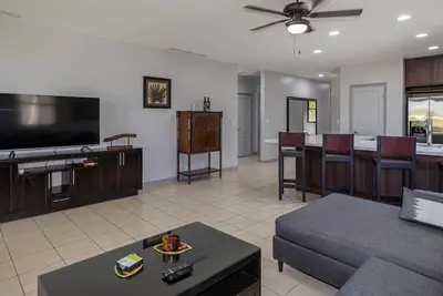 Pacifico C101 - Beautifully updated condo