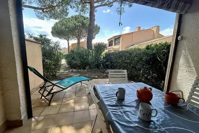 Image de Studio Rez-de-Chaussée à Saint-Cyprien avec Terrasse et Parking