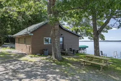 Image de Escape to Our Newly Remodeled 2-Bedroom Cabin!