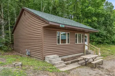 Image de Two bedroom two bath cabin Hillside Cabins Phelps Wi Lac Vieux Desert lake