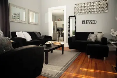 Image de Modern 2br Near Su & Downtown