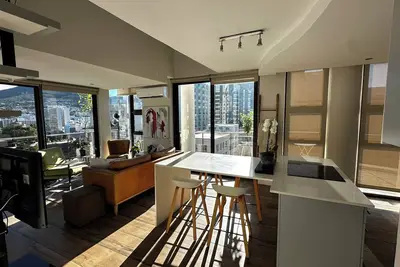 Image de Luxury Penthouse Loft with 300 Cityscape Views