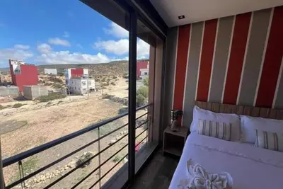 Image de Apartment 6 with a view of the sea in the distance