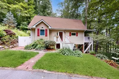 Image de Charming 2-bedroom cottage with WiFi, Ac in beautiful Cullowhee