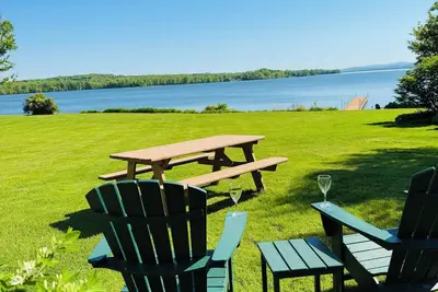 Image de Keeler Bay Lakefront 1br Cottage - Otter Creek -