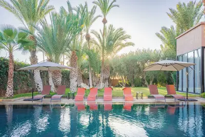 Spacious 5-bedroom villa in beautiful Marrakesh with free breakfast