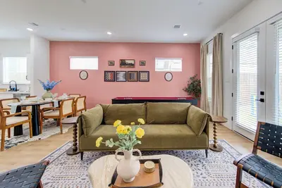 Image de 3bd Central Stay - Bbq, Games & Backyard Fun