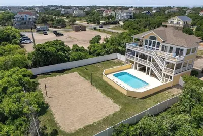 Image de Free Pool Heat, Hot Tub and 3Min Walk to Beach!