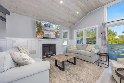 Image de Free Pool Heat, Ev Charger, Elevator & Game Room!