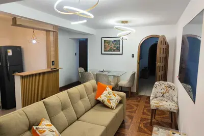 Image de Your Home in the City ( Ideal for families, pet friendly )