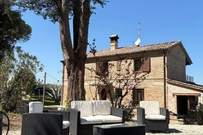 Image de Villa Altrove surrounded by greenery and a stone's throw from the sea