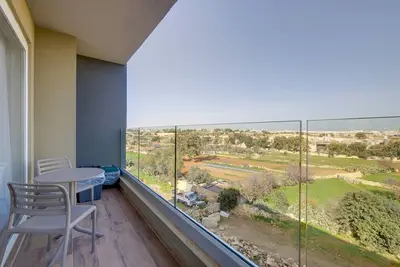 Image de Scenic 2br Apartment in a Tranquil Area