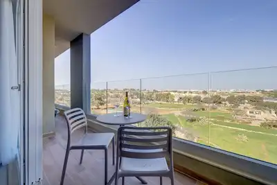 Image de Village Vibes Modern 2br Apartment w/Views