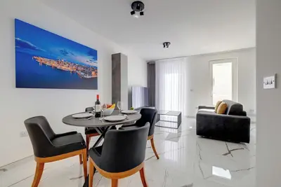 Image de Trendy 3br Home by the Waterfront