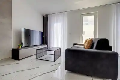 Image de Chic 3br Apartment Steps from the Waterfront