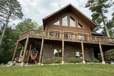 Image de Lakeside Haven - Lake Days, Kayaks, and Bonfires, Webb Lake Cabin Lake Days