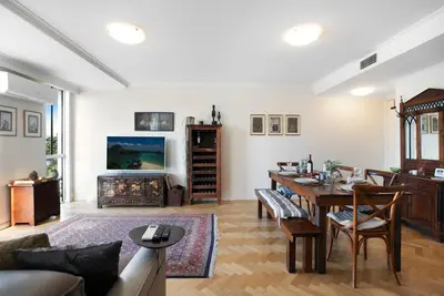 Image de Stylish Balmain Townhouse with Pool & City Views