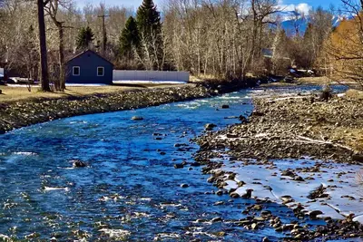 Image de New Listing! Rosebud Creek Home - Waterfront home in historic Absarokee, Montana