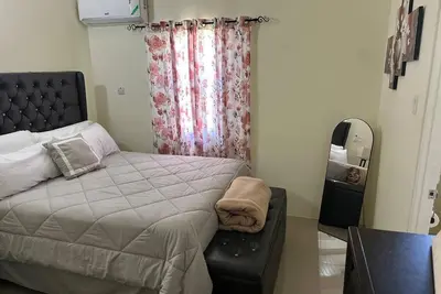 Image de Charming 2-bedroom house in amazing Florence Hall Village with WiFi, Ac