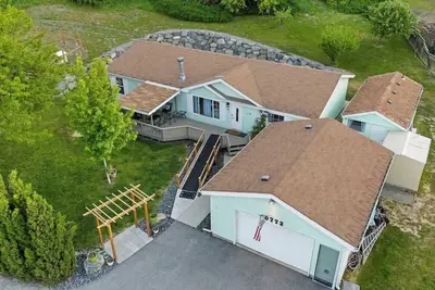 Image de 3br Home Family Friendly - Fits 11, Nature Views, Free Shuttle to Dwntn