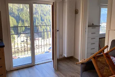 Image de Appartement \"Blu\" avec vue sur les montagnes, terrasse privée et Wi-Fi
