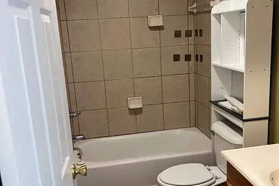 Image de Charming 2-bedroom townhome with WiFi, Ac in Lexington