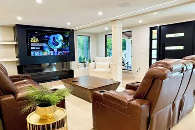 Image de Luxury Tisbury Retreat with Pool