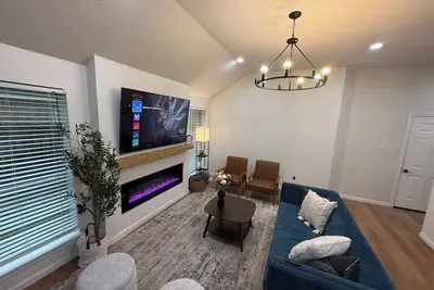 Image de AtHome - Mid to long stays in Katy