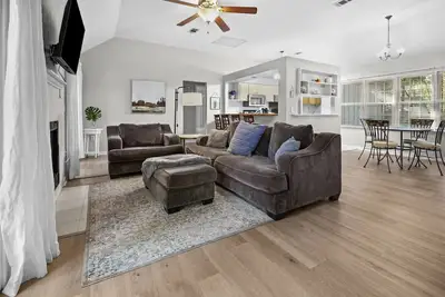 Image de Peaceful Haile Cottage | Trails + Deck + Near Uf