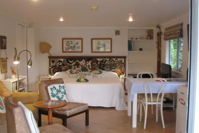 Image de Private, quiet, sunny Apartment in subtropical garden on Okiato Peninsula/Russell