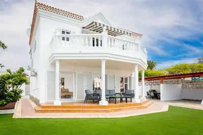 Image de Villa Olivia exclusive avec piscine privée chauffée