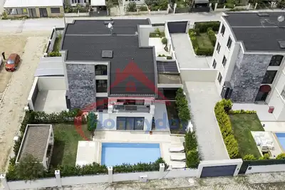 Image de Villaharmony B2 : p/ Pool, Garden  w/Bbq, 7 Guest, Family and Pet Friendly.