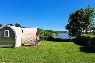 Image de Coco Sweet 17m² Vue Lac - 2 chambres + terrasse semi-couverte (sans sanitaire) 4 personnes