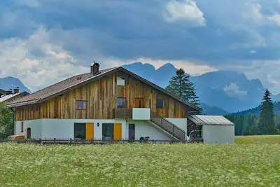 Image de Appartement de vacances à Krün avec piscine