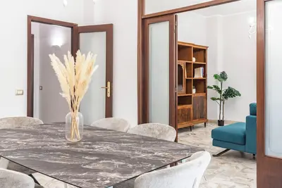 Image de Prestigious 4 rooms with Netflix and Metro nearby