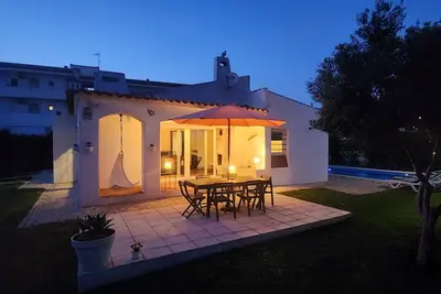 Image de Strip Ii by Check-in Portugal