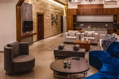 Image de A luxurious stay in the heart of Byblos with 24/7 electricity