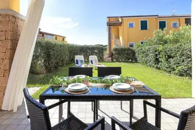 Image de Joli appartement pour 4 personnes avec piscine, Wifi, climatisation, Tv et patio